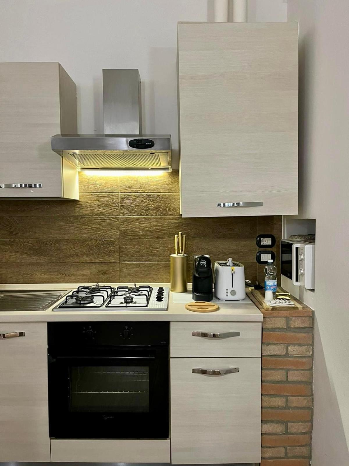 Residenza Corrado By Almanova Residenze Apartment มานโตวา ภายนอก รูปภาพ