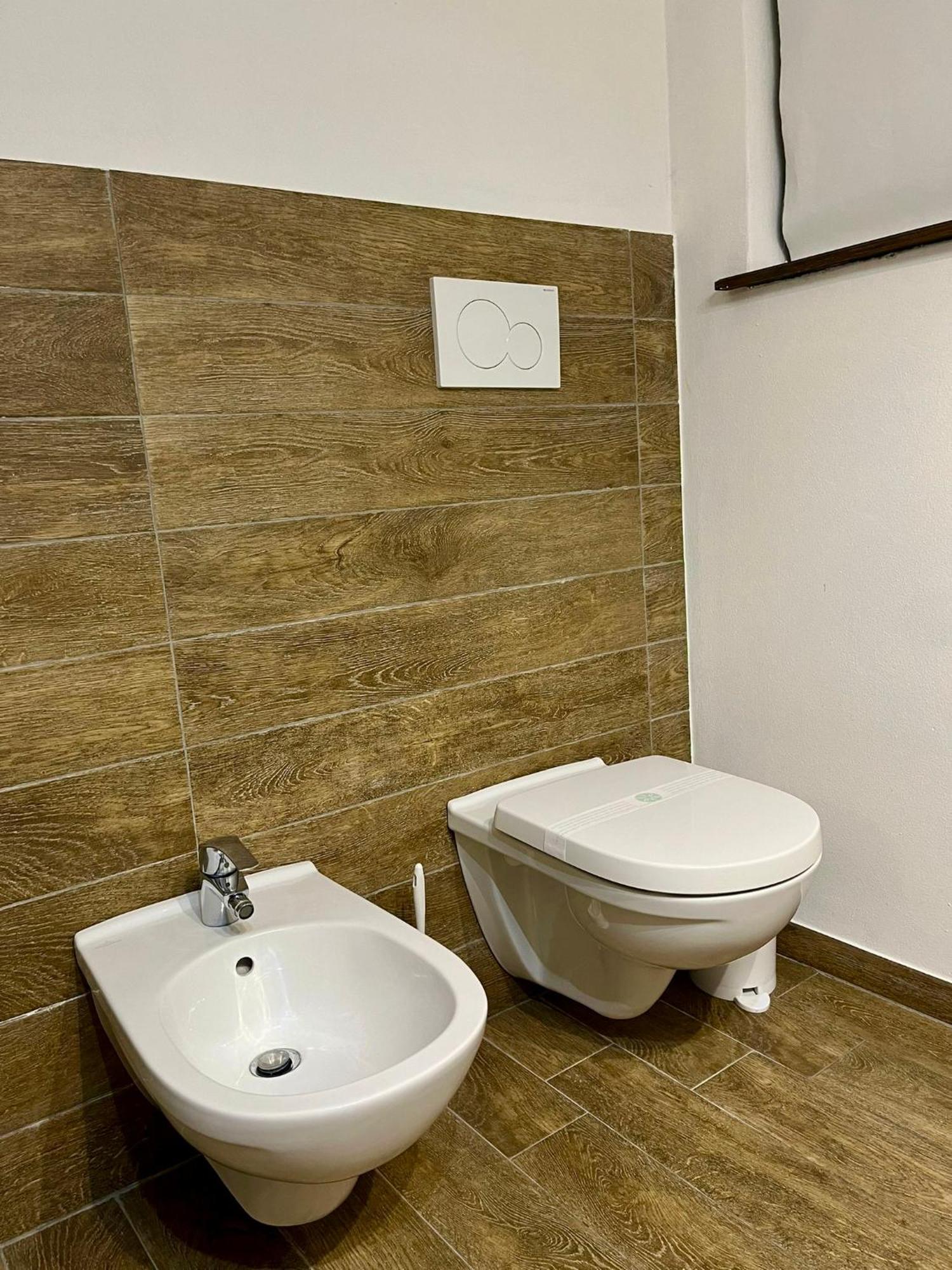 Residenza Corrado By Almanova Residenze Apartment มานโตวา ภายนอก รูปภาพ